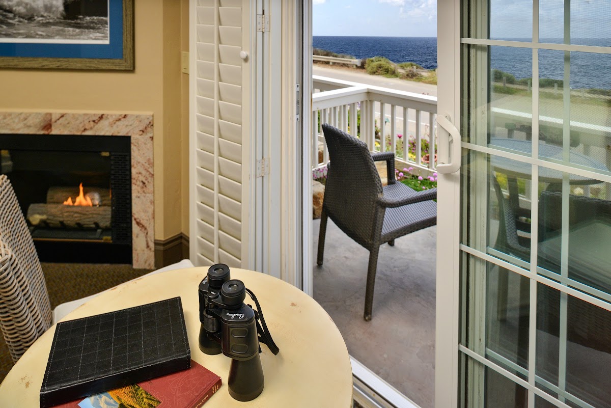 Sand Pebbles Inn All 3
