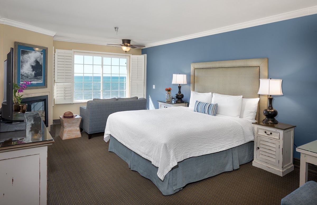 Sand Pebbles Inn Rooms 1