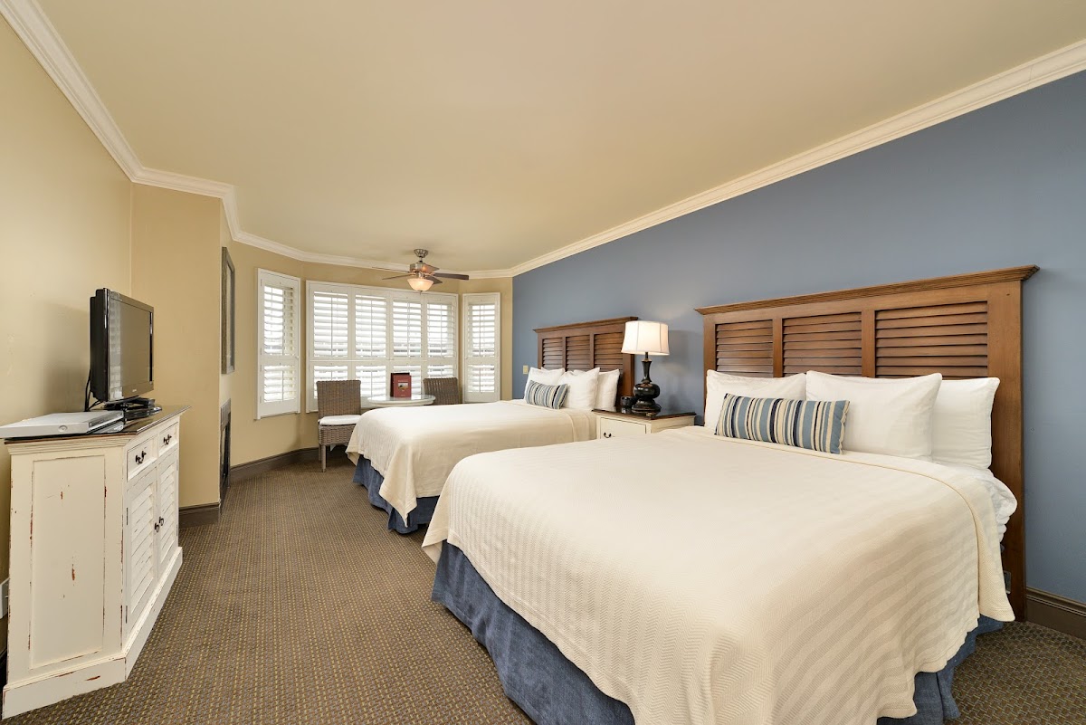 Sand Pebbles Inn All 2