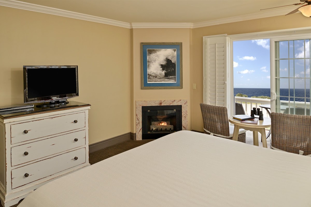 Sand Pebbles Inn Rooms 5