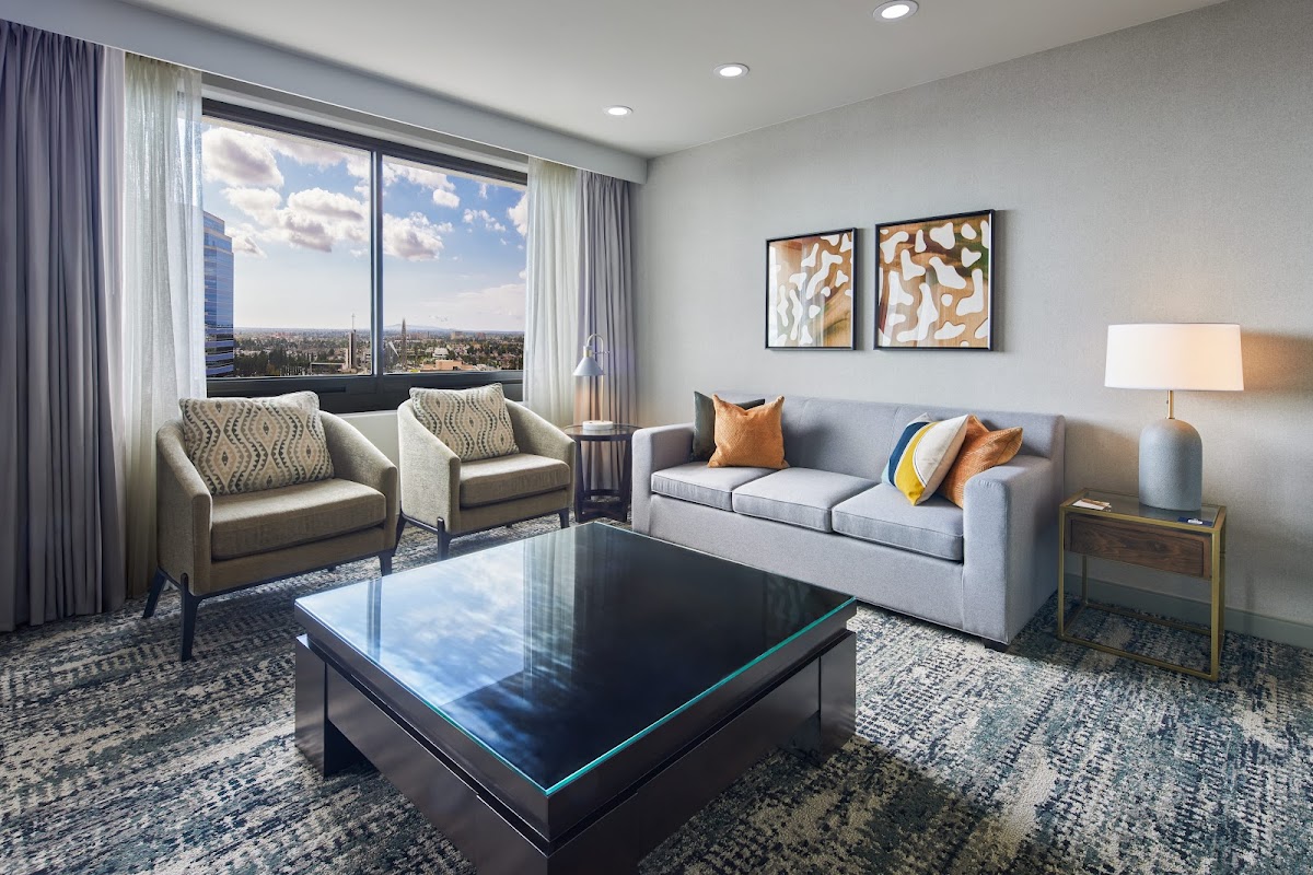 Hotel Fera Anaheim, a DoubleTree by Hilton Rooms 3