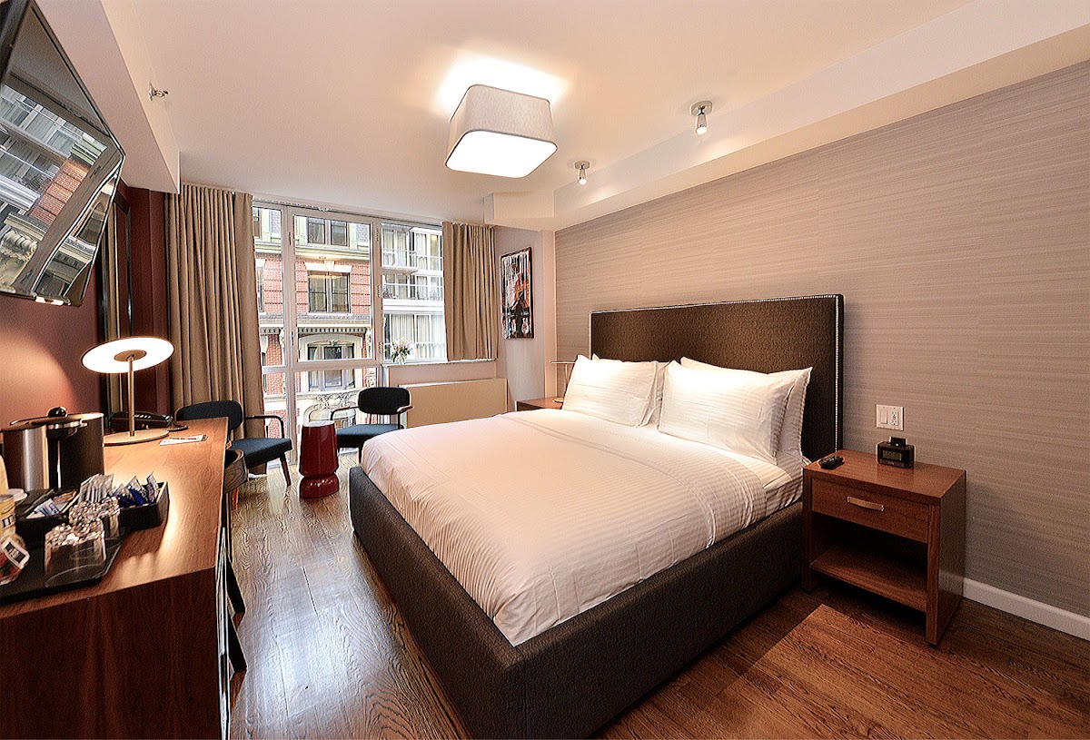 Hotel 32 32