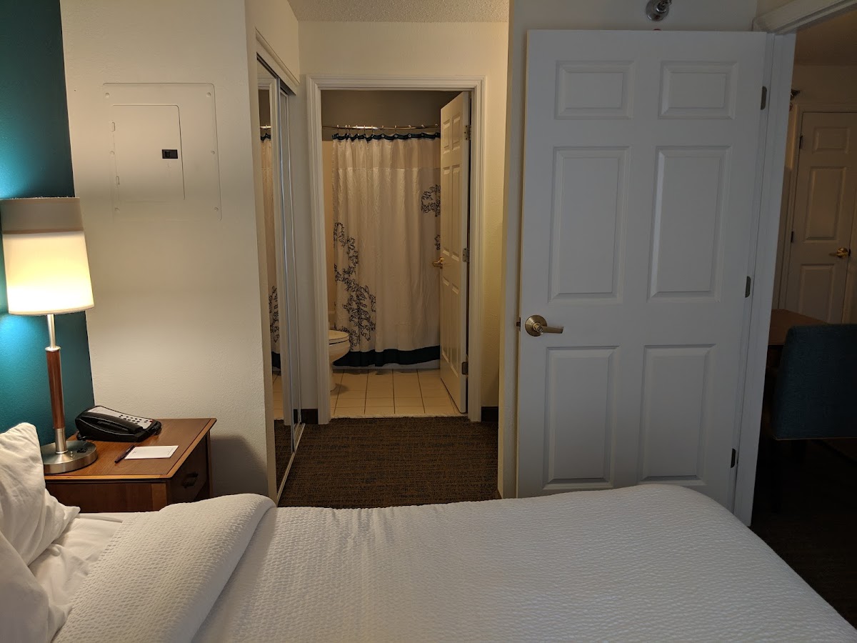 Residence Inn by Marriott St. Louis Airport/Earth City Rooms 5