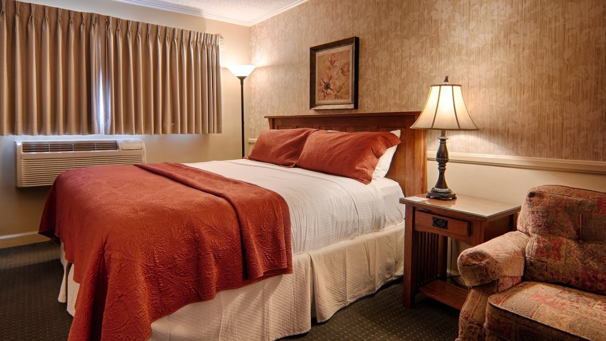 Inn by the Harbor Rooms 4