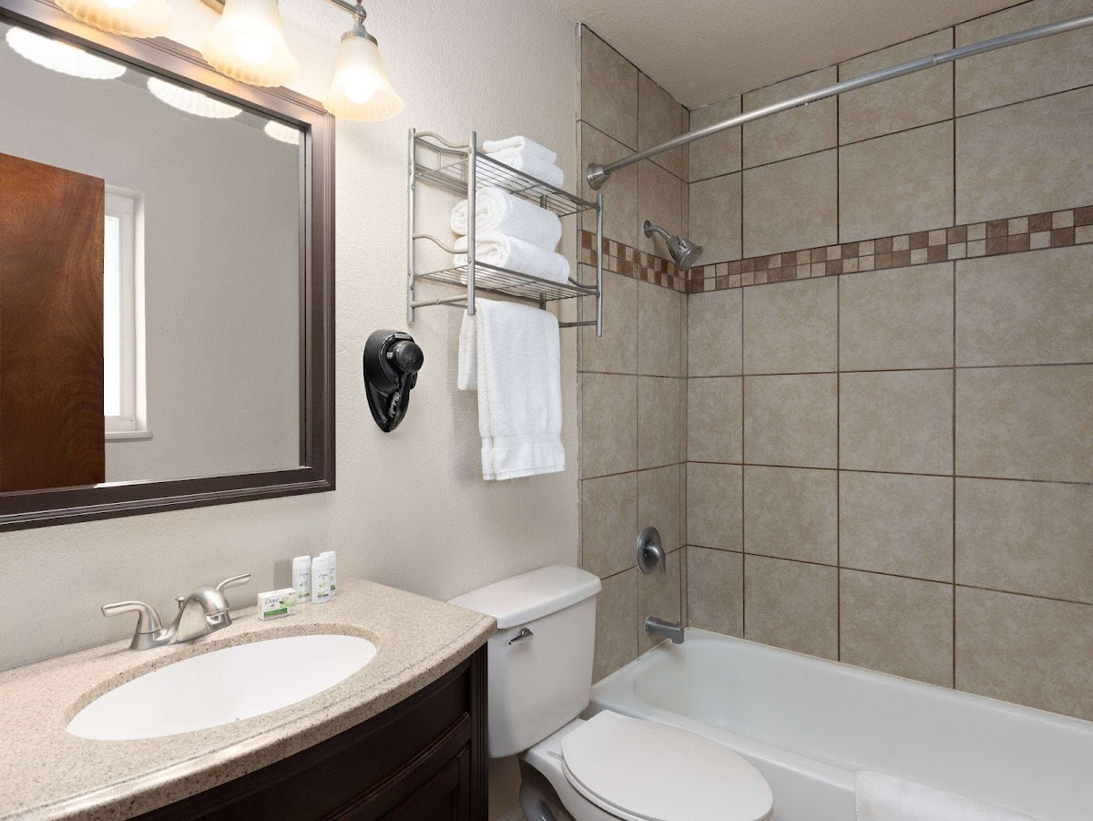 Ramada by Wyndham Elko Hotel at Stockmen's Casino All 2