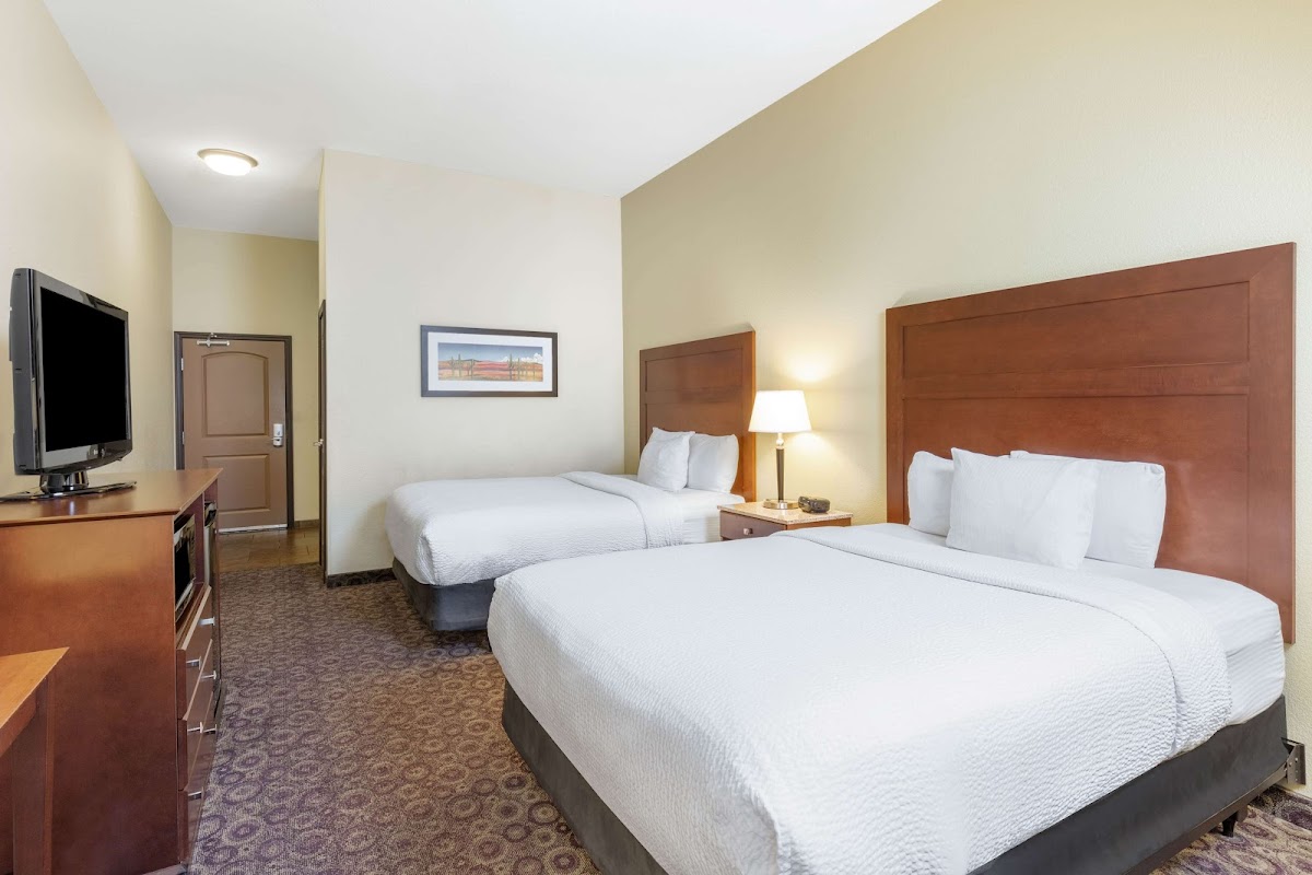 La Quinta Inn & Suites by Wyndham Las Vegas Airport South Rooms 1