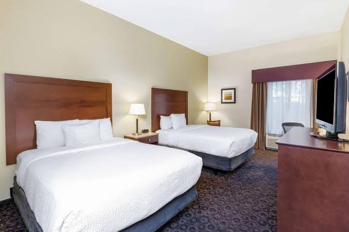 La Quinta Inn & Suites by Wyndham Las Vegas Airport South All 2