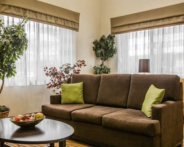 Sleep Inn Pelham Oak Mountain Rooms 1