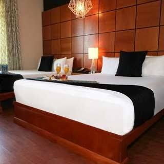 Chesterfield Hotel & Suites All 5