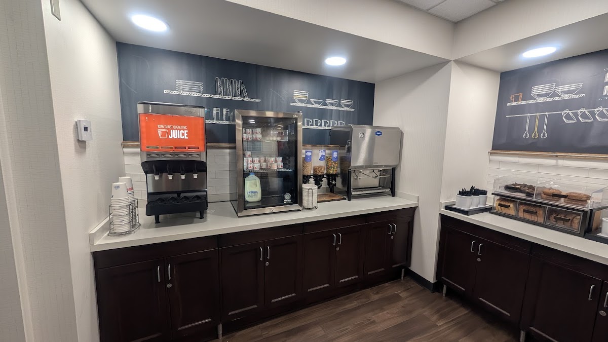 Hampton Inn & Suites Tacoma All 1