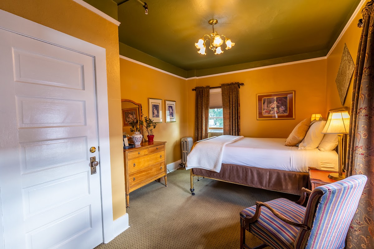 Weatherford Hotel Rooms 1