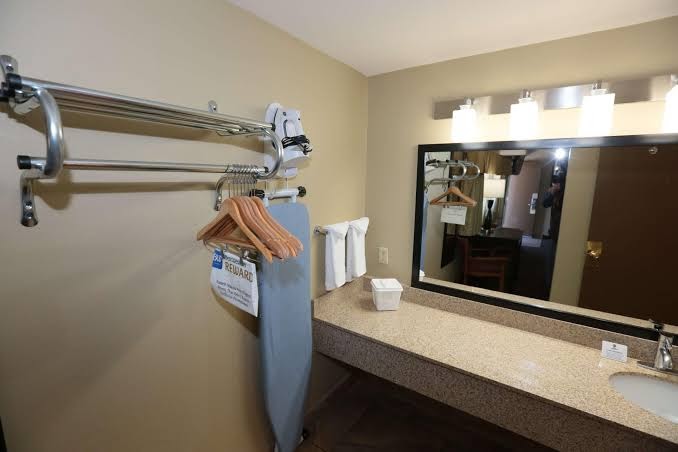 Best Western Weston Inn All 3