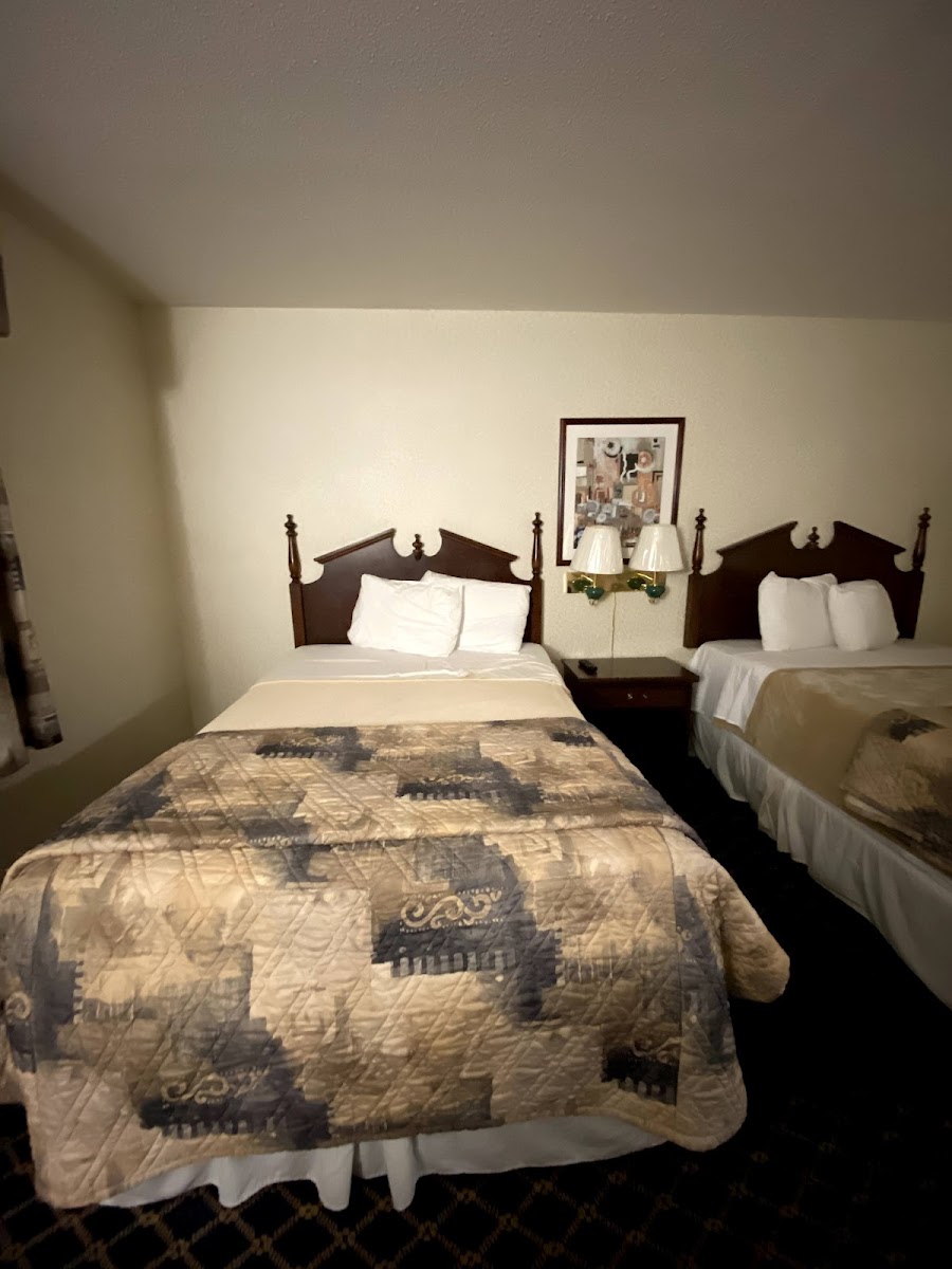 Regency Inn & Suites All 2