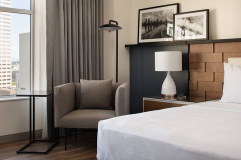 The Bidwell Marriott Portland Rooms 5