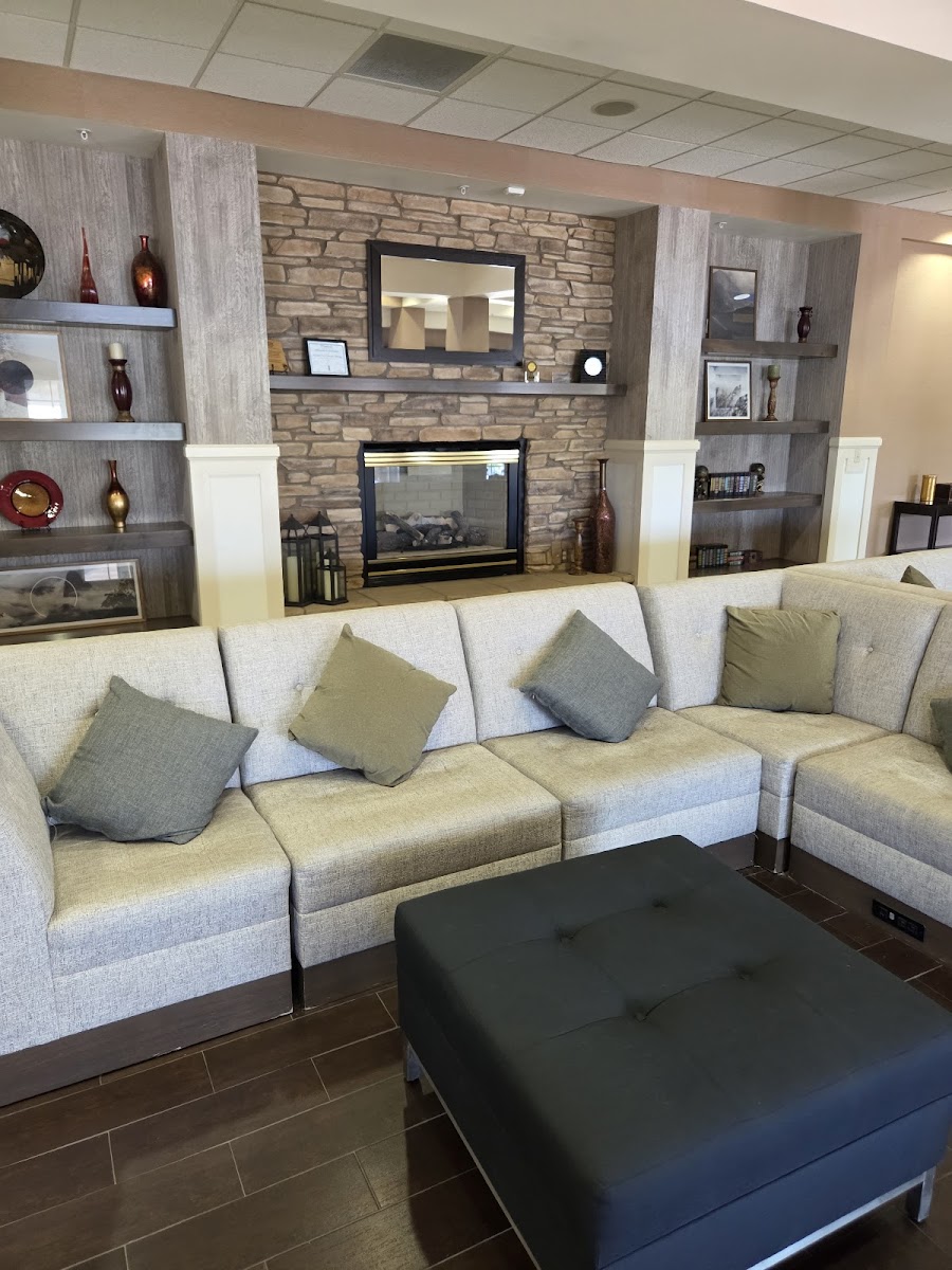 Holiday Inn Colorado Springs Airport, an IHG Hotel All 1