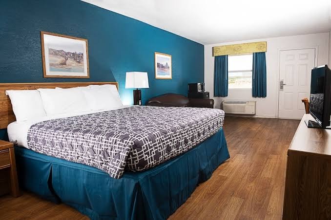 Riata Inn Presidio Rooms 5
