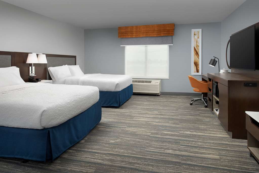 Hampton Inn & Suites Rapid City Rushmore Rooms 1