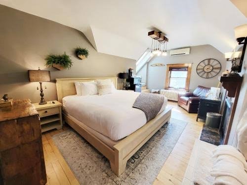 Historic GG Barnum Mansion by Heirloom Boutique Collection All 4