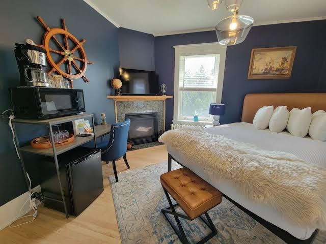 Historic GG Barnum Mansion by Heirloom Boutique Collection Rooms 4
