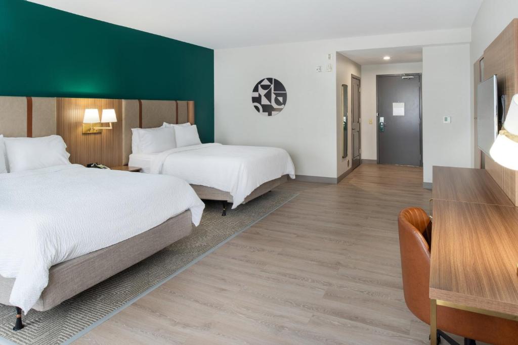 Holiday Inn Rock Hill by IHG Rooms 1