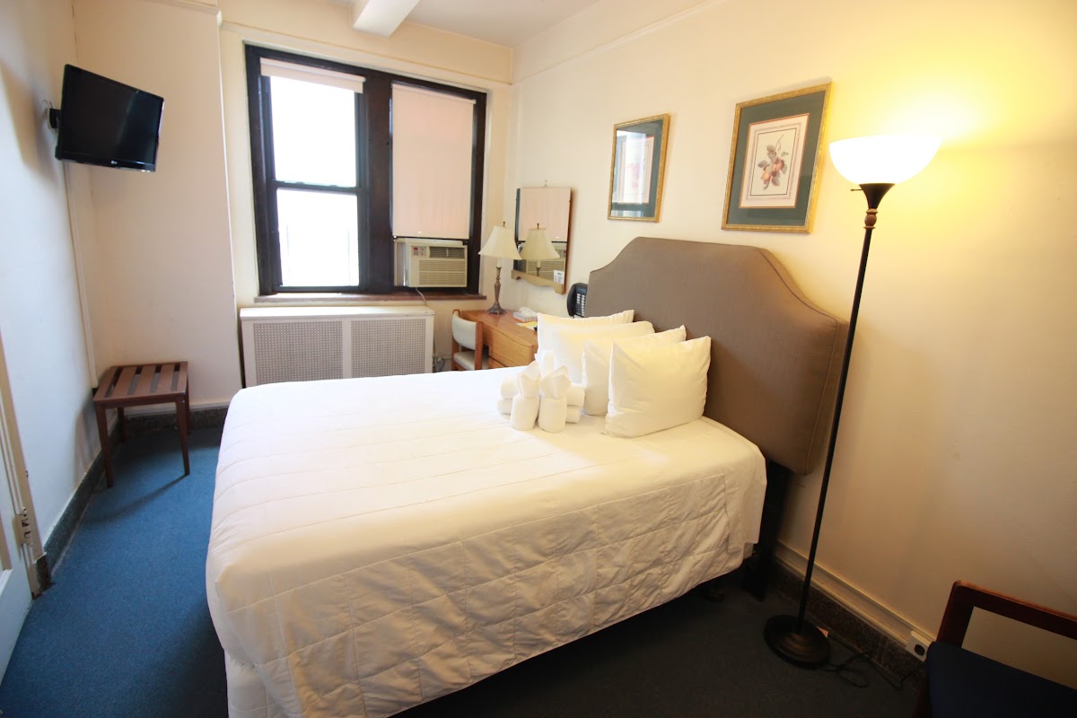 The Leo House Rooms 4