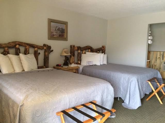 Yellowstone Valley Inn & RV Park Rooms 3