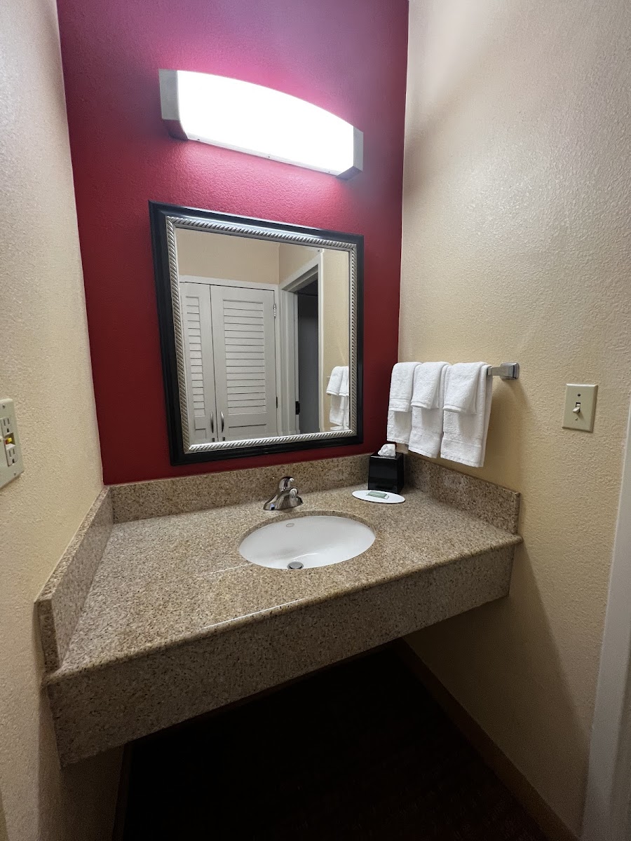 Courtyard by Marriott Melbourne West All 3