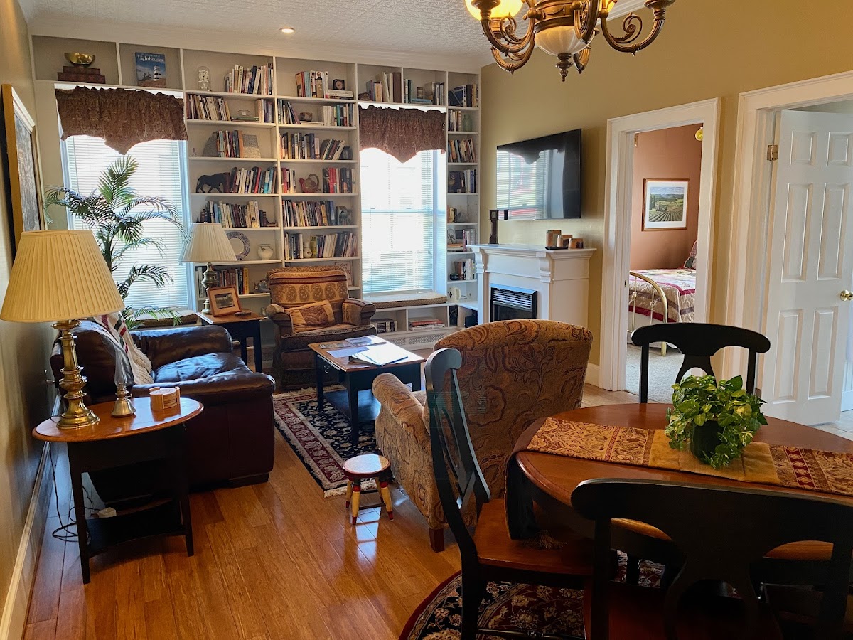 Bristol Suites Rooms 4