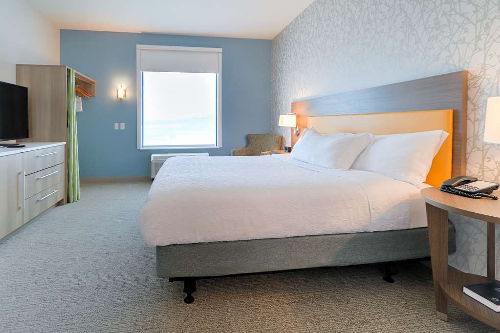 Home2 Suites by Hilton Alcoa Knoxville Airport Rooms 3