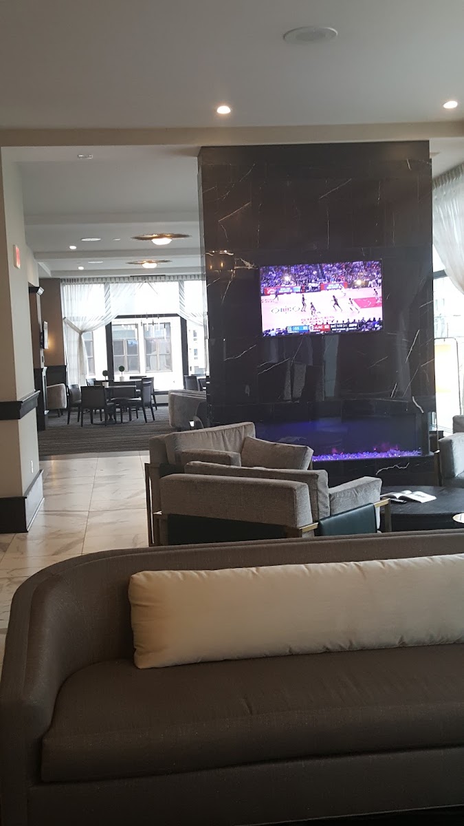 DoubleTree by Hilton Youngstown Downtown All 1