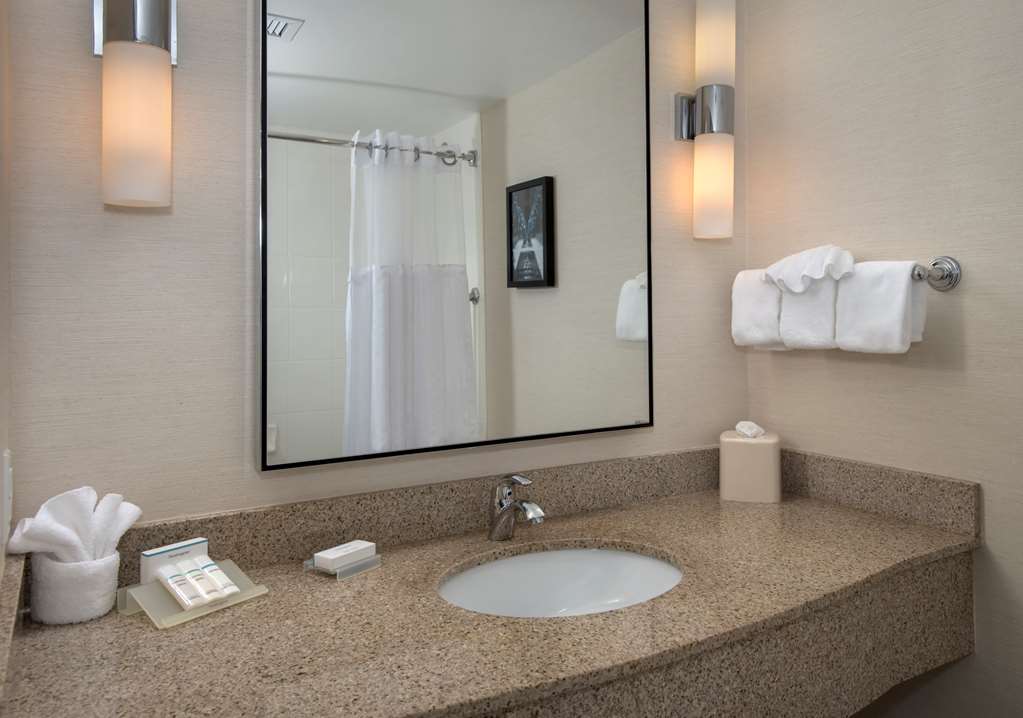 Hilton Garden Inn Albany Medical Center Rooms 5