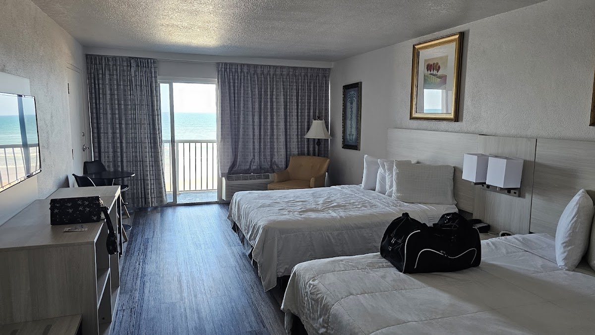 Emerald Shores Hotel All 5