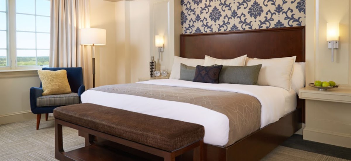 Rizzo Center, a Destination by Hyatt Hotel Rooms 3