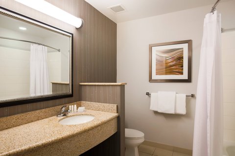 Courtyard by Marriott Chico Rooms 1