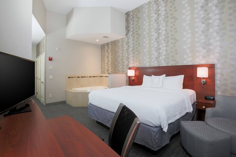 Courtyard by Marriott Chico Rooms 4