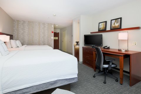 Courtyard by Marriott Chico Rooms 5