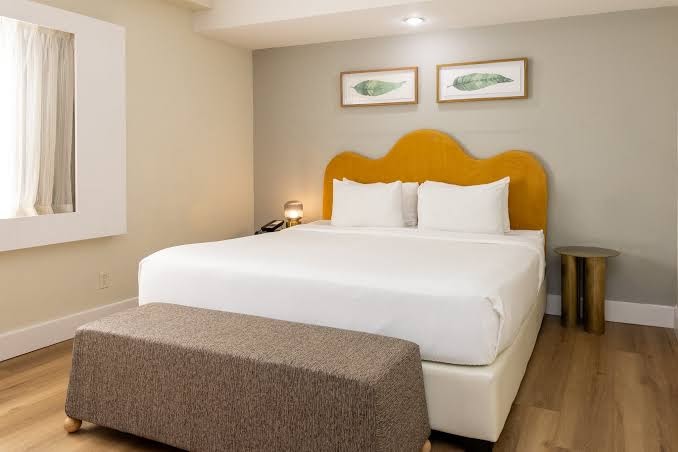 Crest Hotel Suites Rooms 2