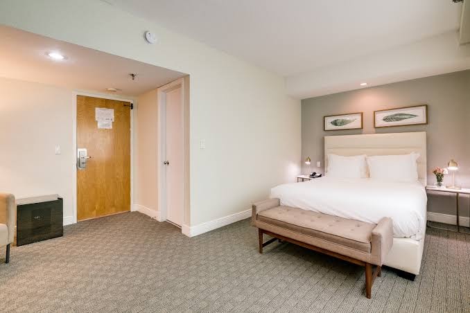 Crest Hotel Suites Rooms 5