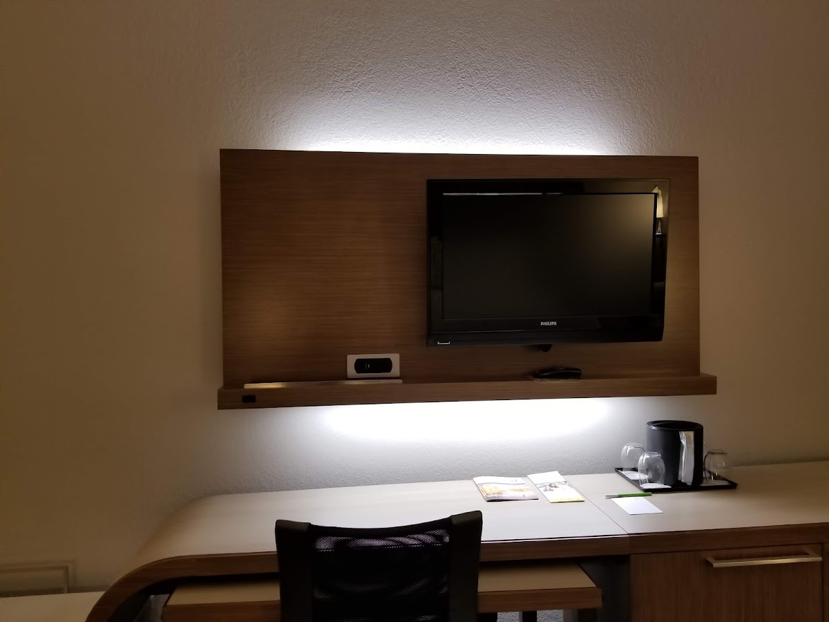 Courtyard by Marriott Dothan Rooms 5