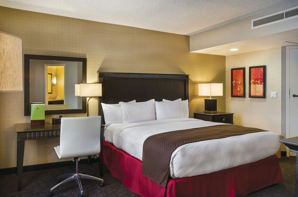 DoubleTree by Hilton Hotel Los Angeles Downtown All 5