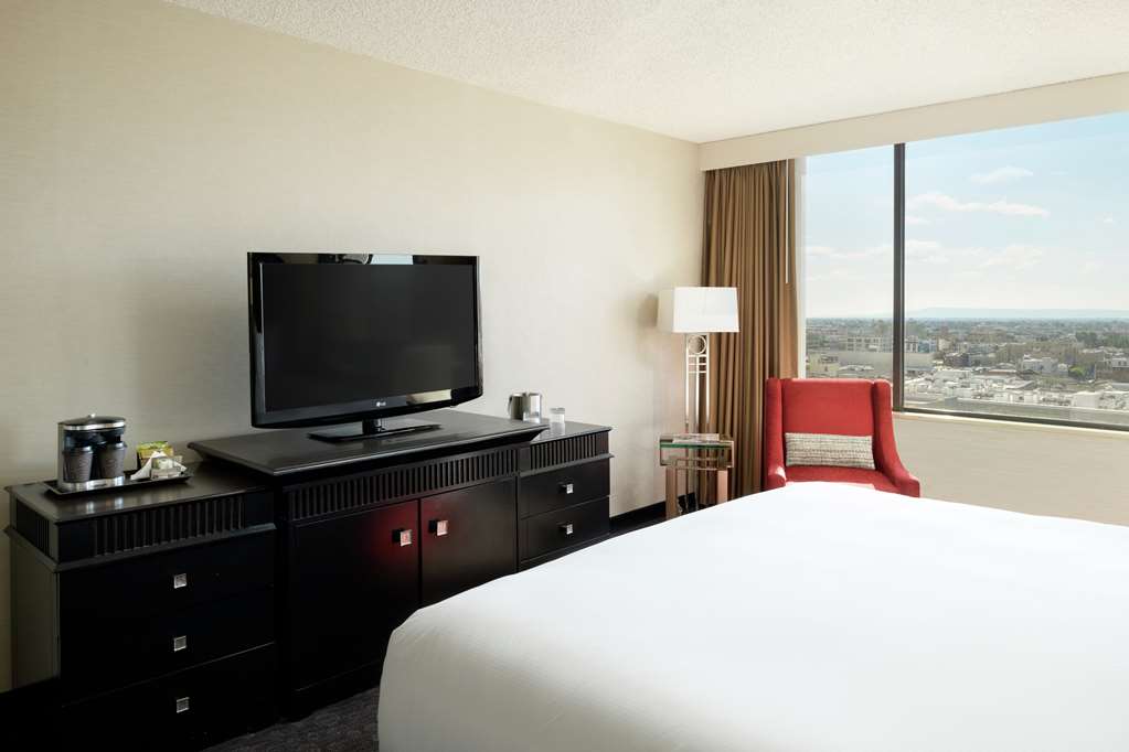 DoubleTree by Hilton Hotel Los Angeles Downtown All 2