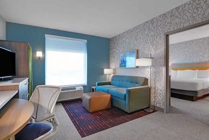 Home2 Suites by Hilton Largo Rooms 4