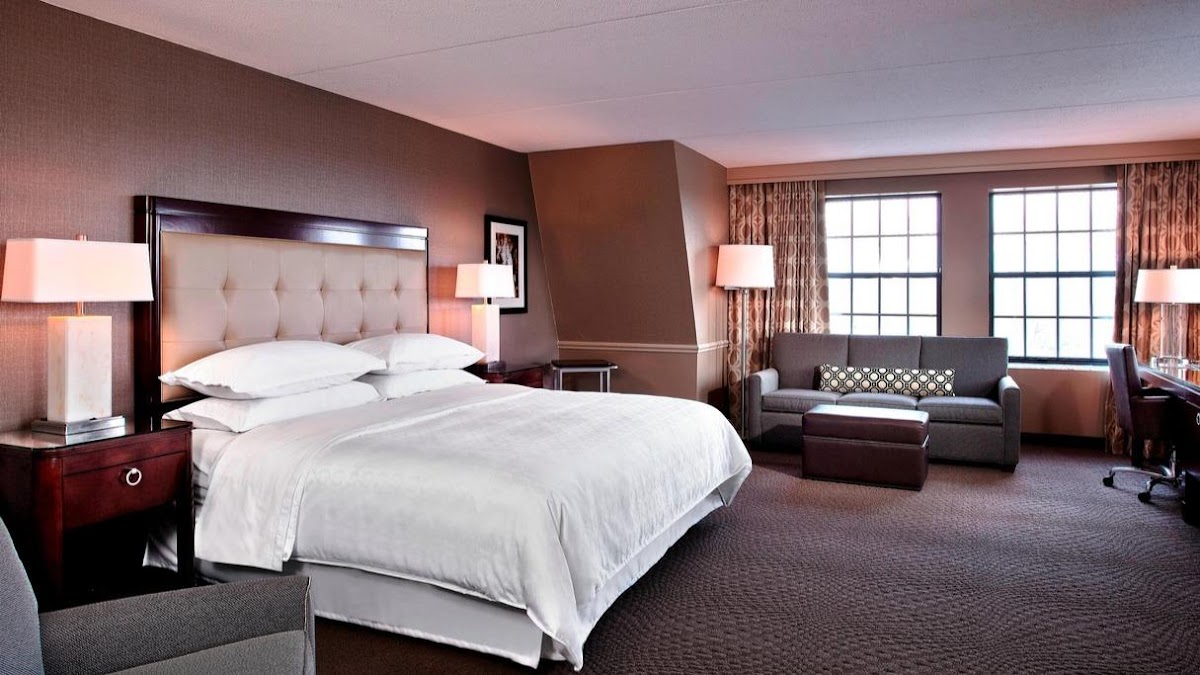 Sheraton Parsippany Hotel Rooms 1