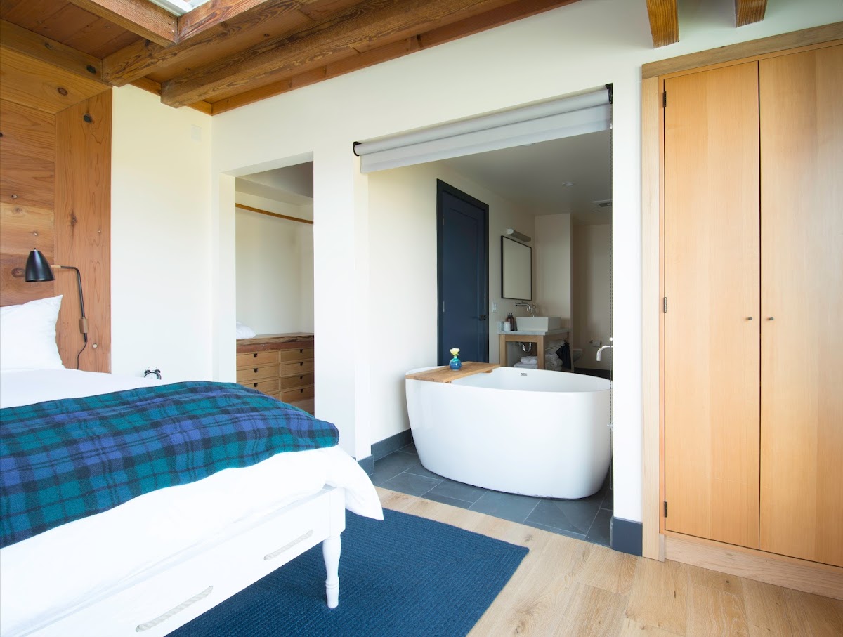 Timber Cove Resort All 5