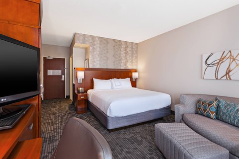 Courtyard by Marriott Oklahoma City Downtown Rooms 1