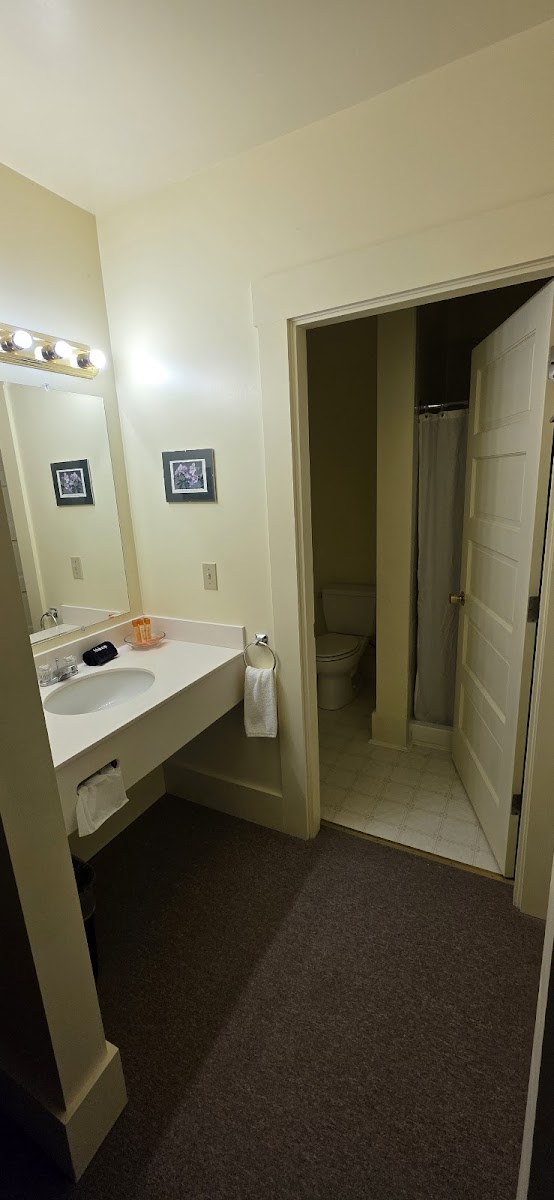 Kennicott Glacier Lodge Rooms 3