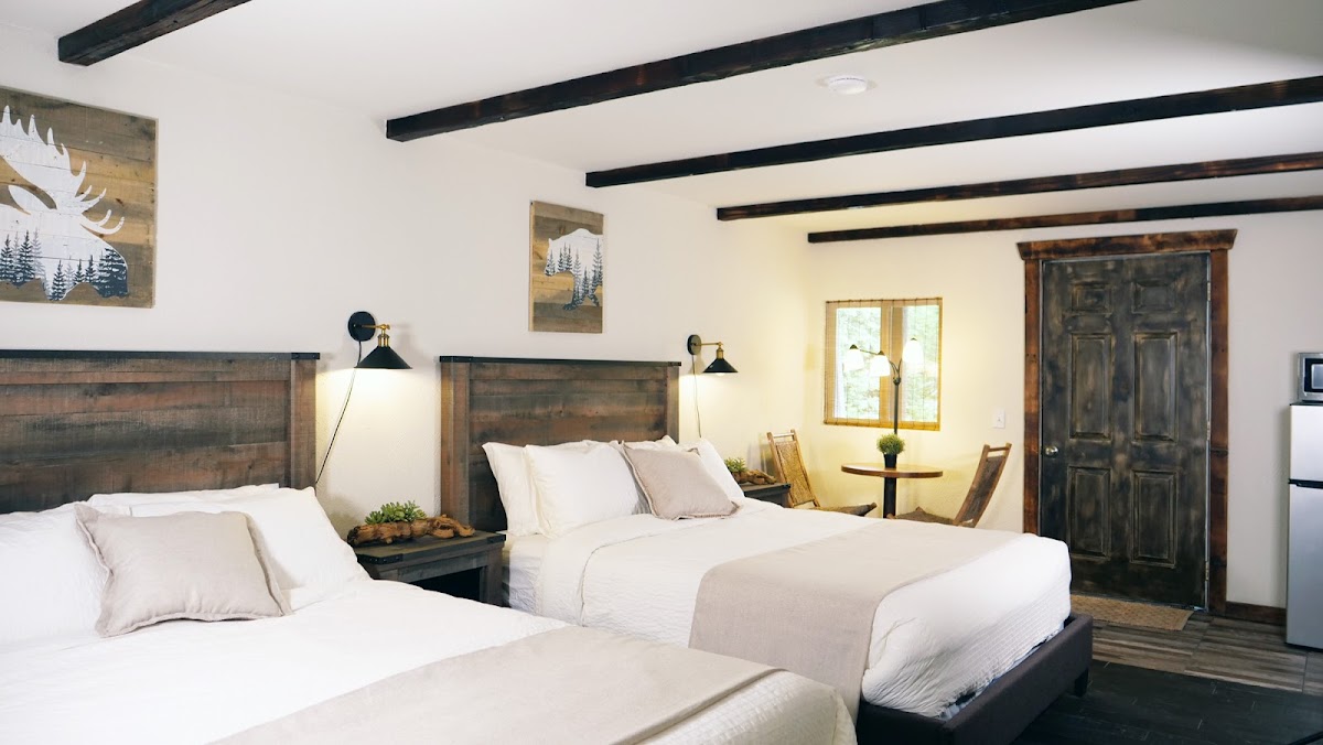 Paradise Village Hotel & Restaurant Rooms 1