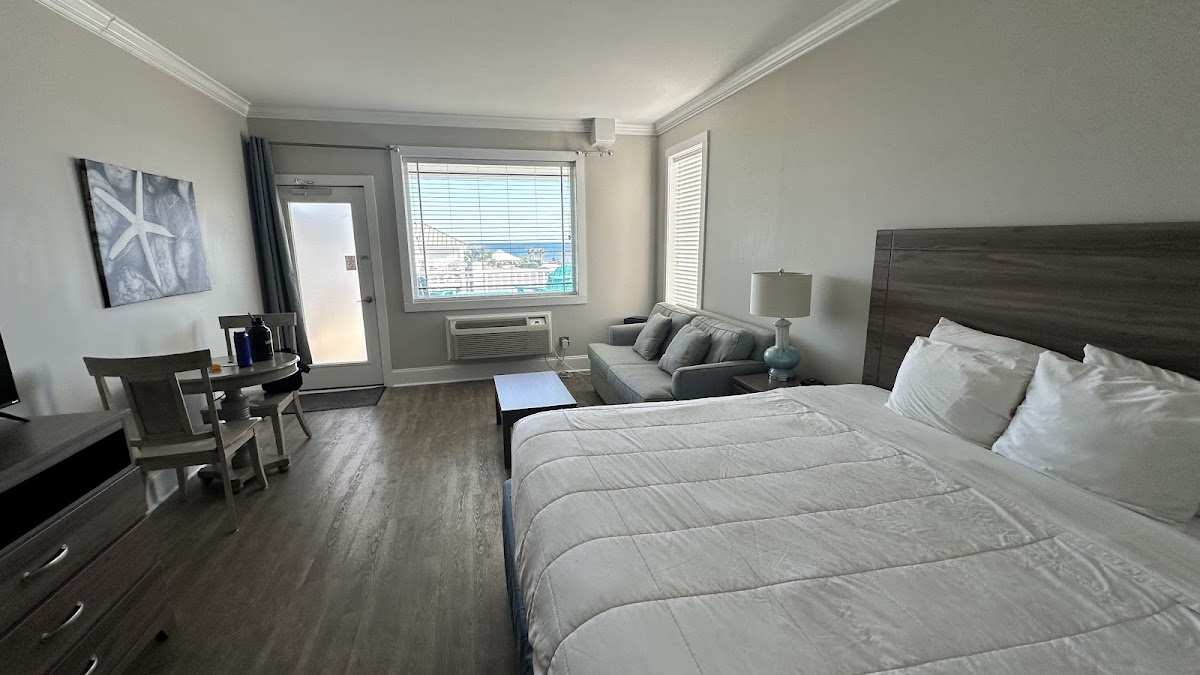 Islander Hotel & Resort All 3