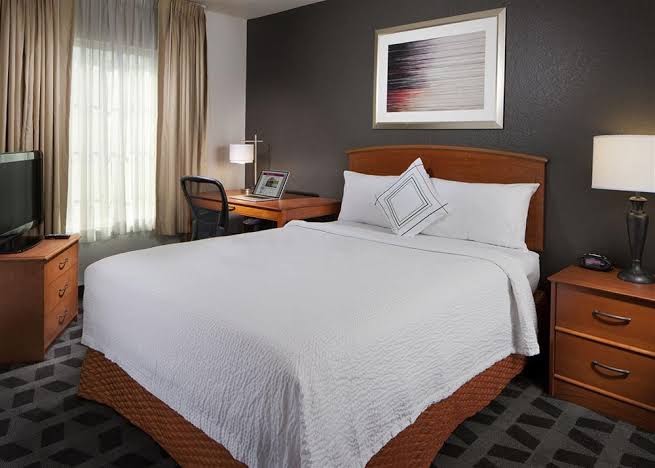 TownePlace Suites by Marriott Fort Lauderdale West Rooms 4