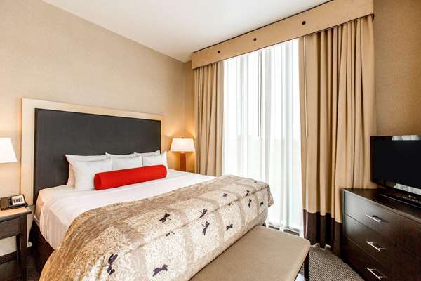 Cambria Hotel Rapid City near Mount Rushmore Rooms 4